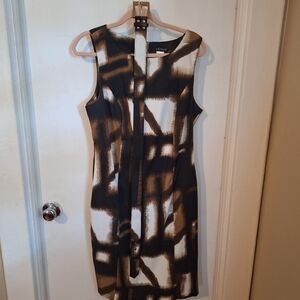 Women’s size 10 Venus sleeveless dress With Matching Belt